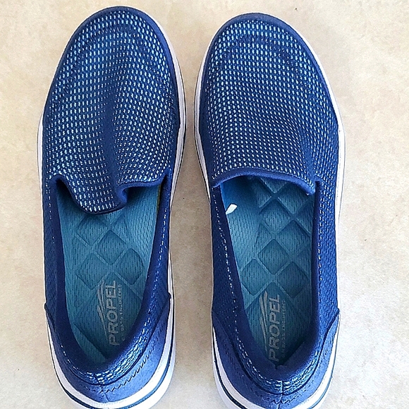 PROPEL shoes - Picture 1 of 7